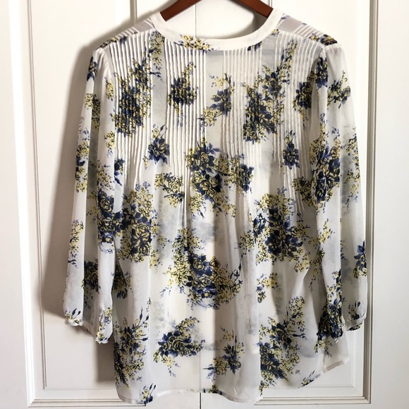 Joie Porcelain Laurel B Floral Pleat Blouse - Picture 3 of 3